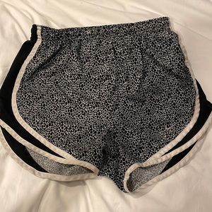 Sizes xs Nike shorts!